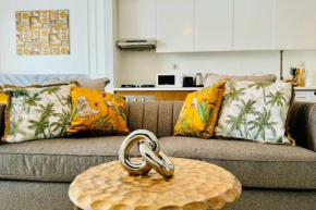 Bright Studio with Pool Views at Hameni Tower, JVC